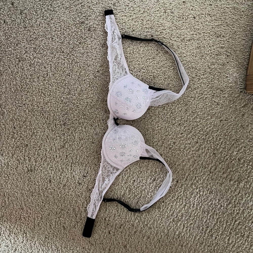 Victory secret bra, 36b